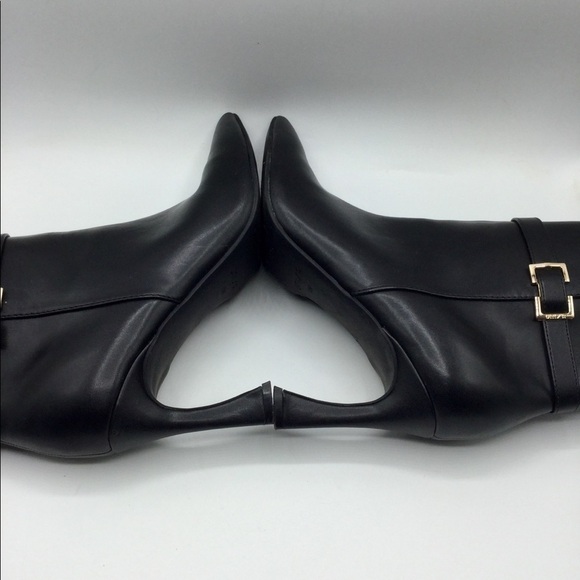 Unisa Kaysie Bootie Black Faux Leather Buckle Detail Side Zip Size 10M - Picture 11 of 12